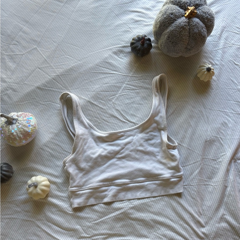 American Eagle Cream Casual Top